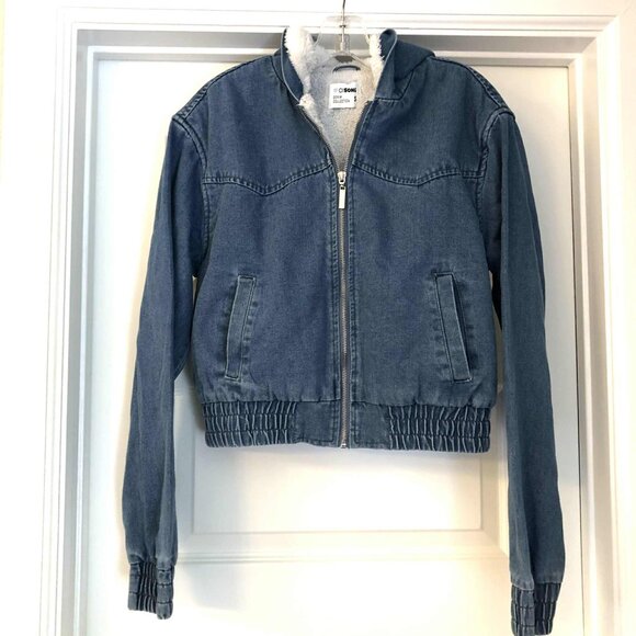 NWT CI SONO CAVALINI Sherpa Hooded Crop Jean Jacket Zip-up Medium Wash Denim  S - Picture 5 of 8